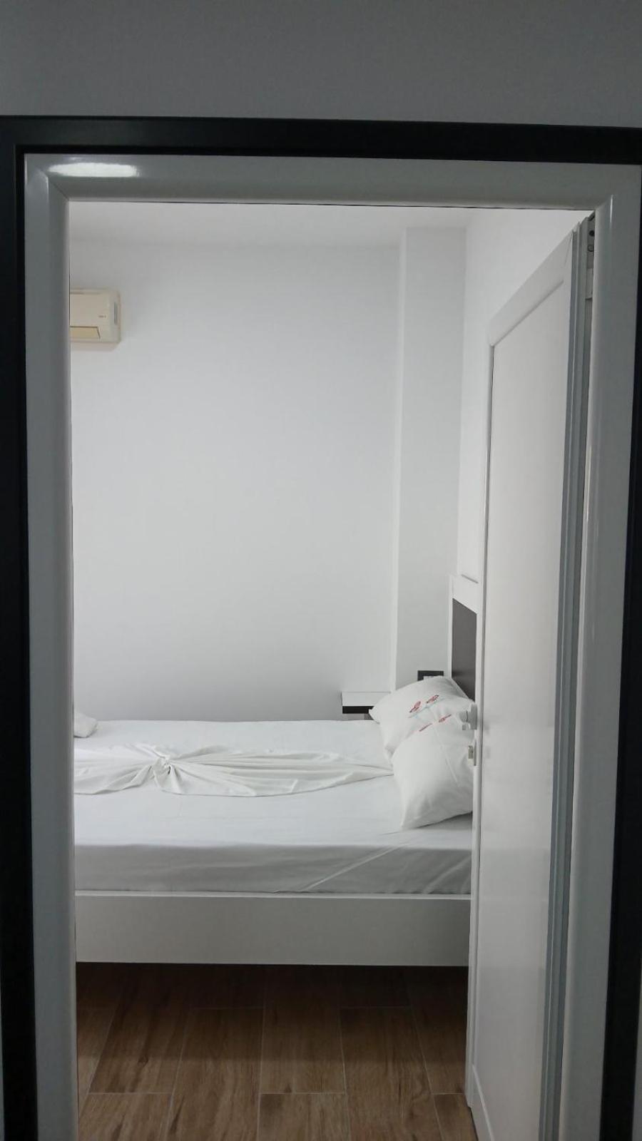 Rentrooms Geni คซามิล ภายนอก รูปภาพ